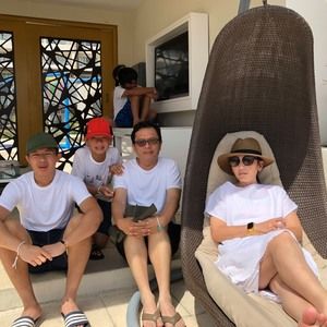 Meet your Posher, Ninh